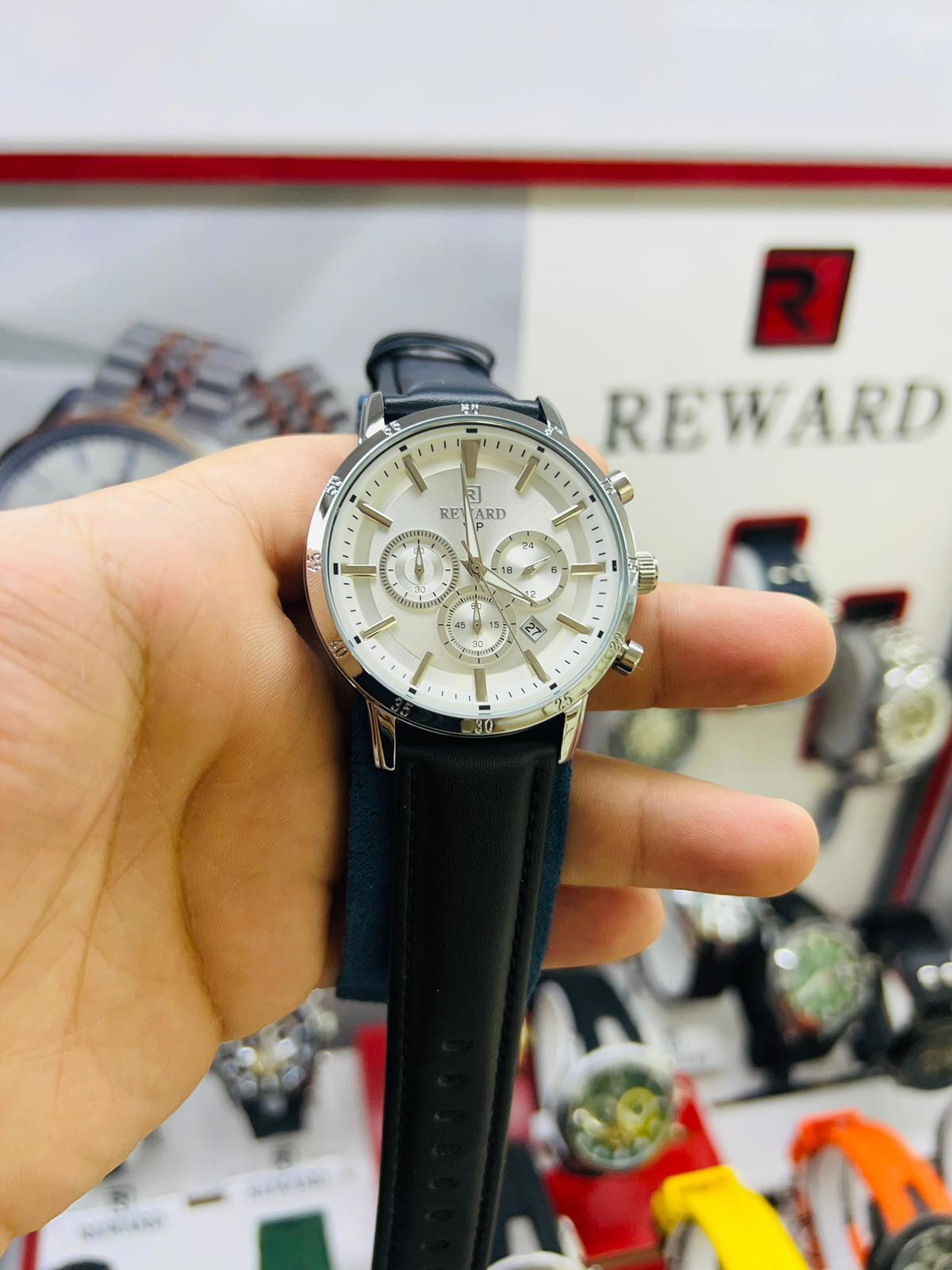 Reward DD9658.J1 Takvimli 44 mm Siyah Deri Kordon Analog Erkek Kol Saati