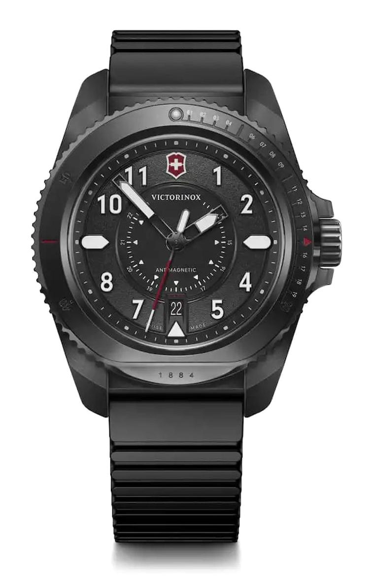 Victorinox Journey 241982 Pusulalı Takvimli 43 mm Siyah Kauçuk Kordon Analog Kol Saati