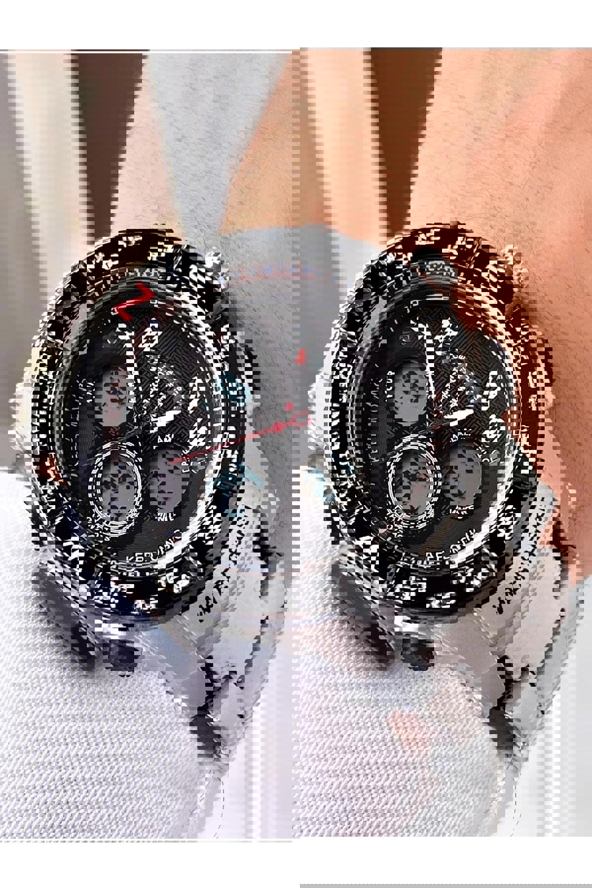 Comwatch P3388S1467 Kronometreli Takvimli Çelik Kordon Analog Erkek Kol Saati