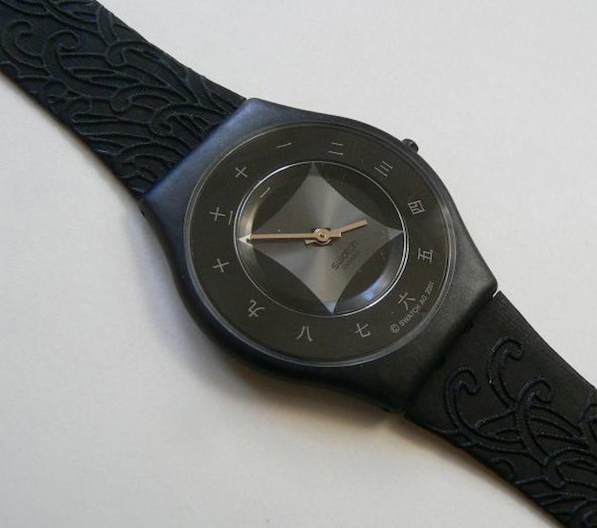 Swatch SFB116 Takvimli 44 mm Siyah Silikon Kordon Analog Erkek Kol Saati