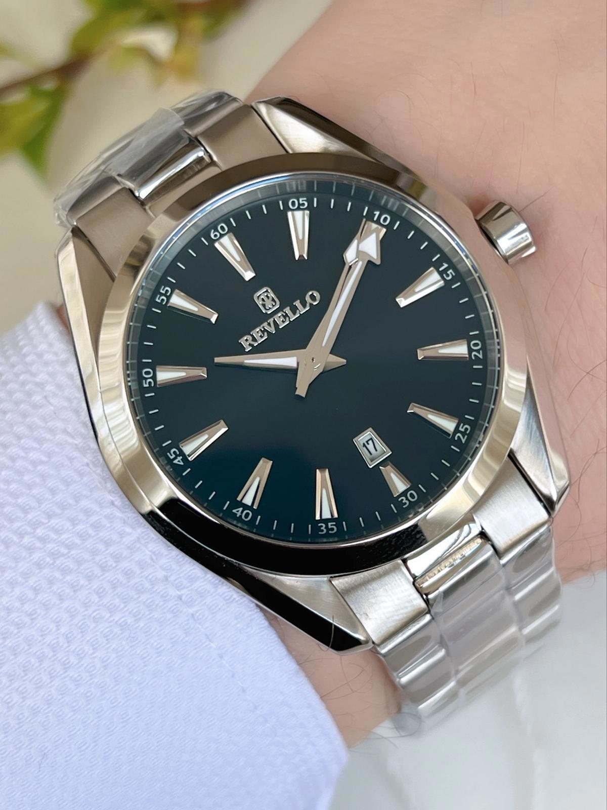 Revello BLKT.2.185601 Takvimli 44 mm Çelik Kordon Analog Erkek Kol Saati