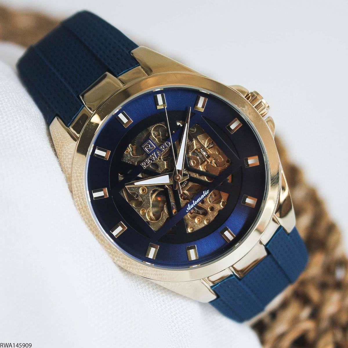 Reward RWA145909 44 mm Lacivert Silikon Kordon Analog Erkek Kol Saati