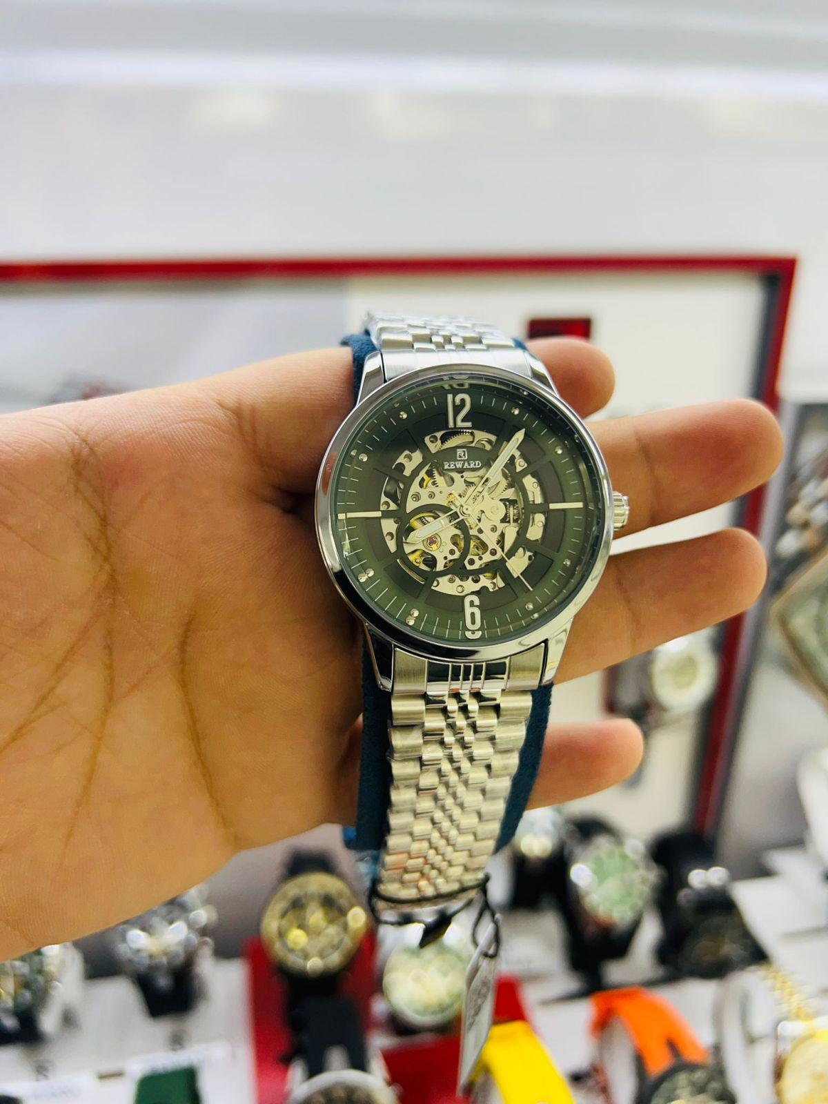 Reward YD97456.F3 44 mm Metal Kordon Analog Erkek Kol Saati