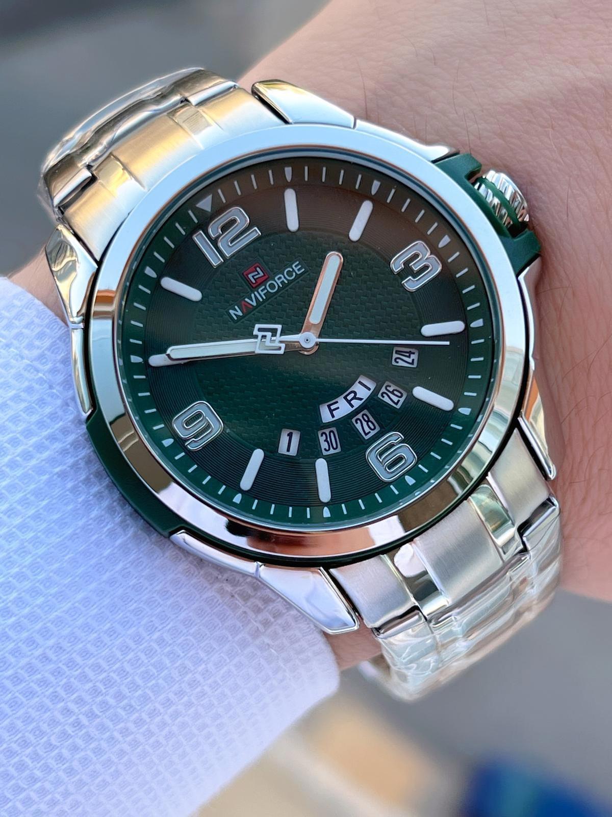 Naviforce ENF9215Y Takvimli Çelik Kordon Analog Erkek Kol Saati