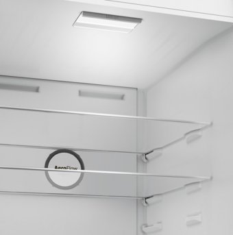 Beko 970475 EB Çift Kapılı Statik E Enerji Sınıfı 477 lt Üstten Donduruculu Solo Kombi Tipi Buzdolabı