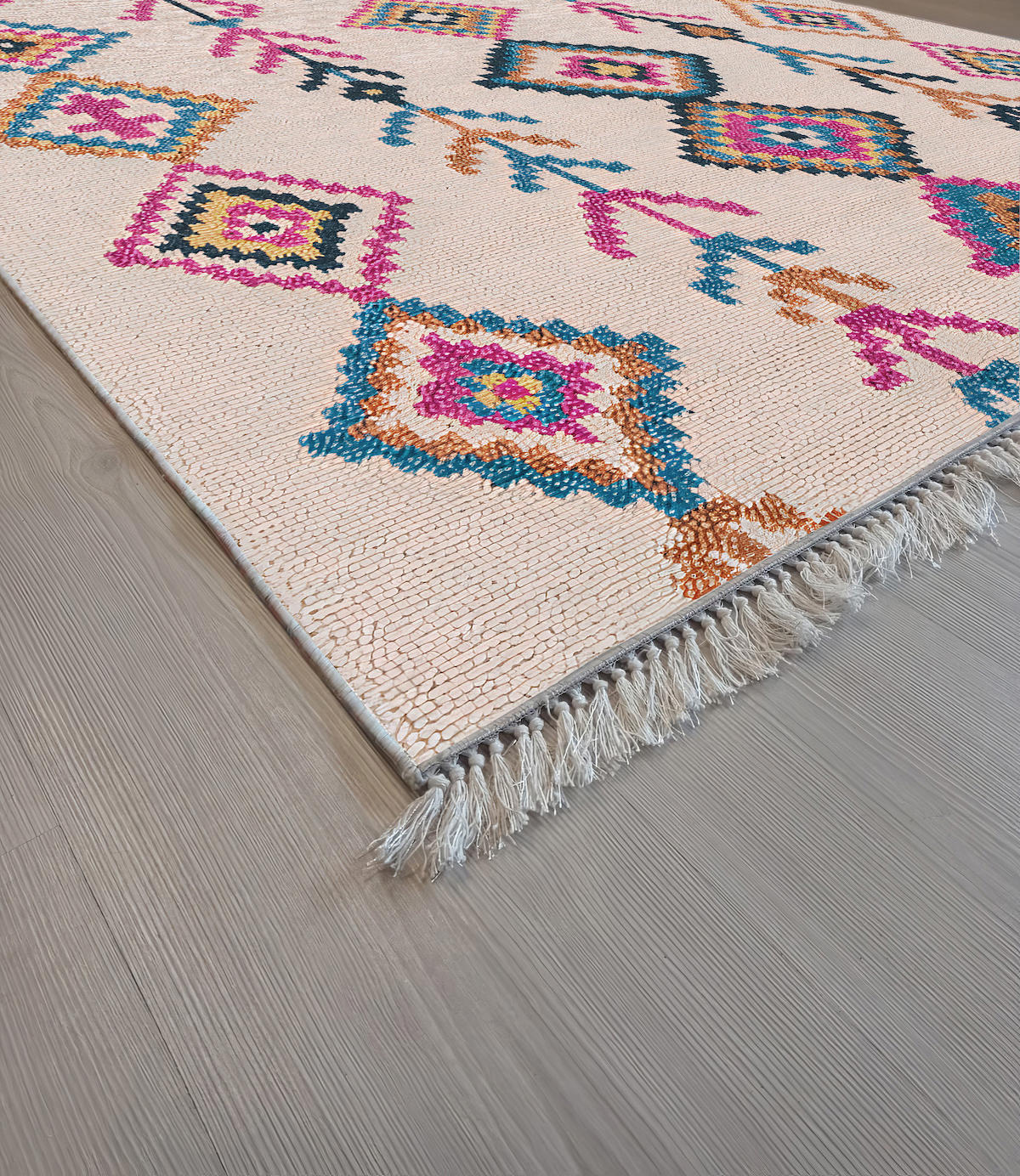 Aldora Krem 0.8 mm Polipropilen İnce Kaymaz Taban Dikdörtgen Makine Dokuma Halı 100x650 cm
