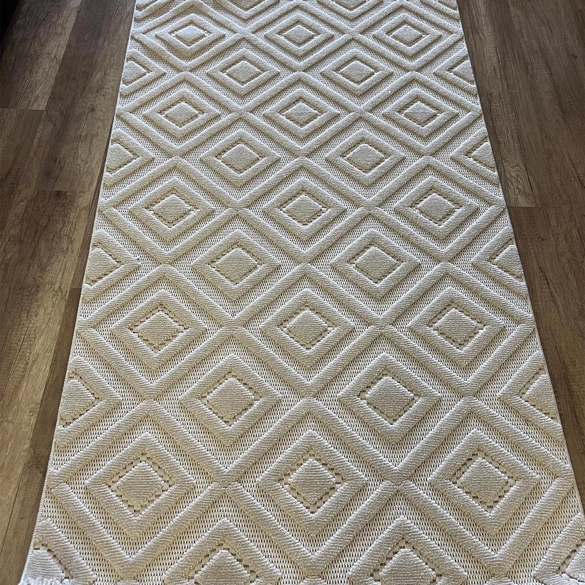 Luxess Halı Dizayn 1089 Bej 8 mm Polipropilen Yalıtıma Yardımcı Yıkanabilir İnce Kaymaz Dikdörtgen Makine Dokuma Salon Halısı 120x180 cm
