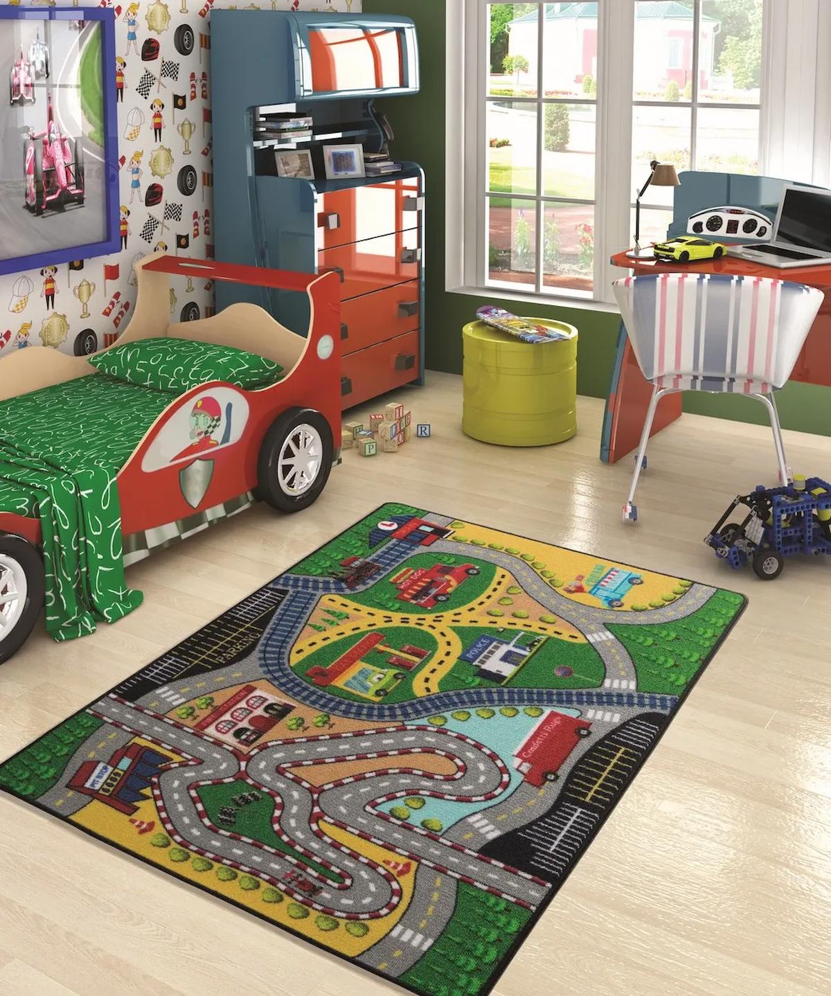 Confetti Freeway Yeşil 6 mm Antialerjenik Yıkanabilir Kaymaz Figürlü Dikdörtgen Makine Dokuma Çocuk Odası Halısı 160x230 cm