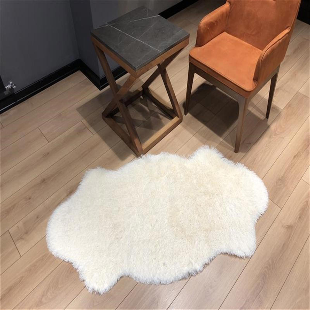 Rovigo Home Krem 20 mm Peluş Antialerjenik-Antibakteriyel-Tüy Tutmaz Yıkanabilir Kalın Kaymaz Suni Deri Taban Oval Makine Dokuma Antre-Oturma Odası-Salon-Yatak Odası Halısı 80x500 cm