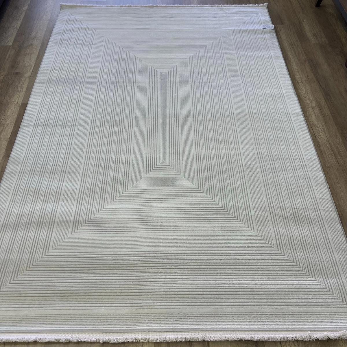 Hoom Rugs Zen 7005 Bej 8 mm Akrilik Yalıtıma Yardımcı Orta Kaymaz Pamuk Taban Geometrik Dikdörtgen Makine Dokuma Salon Halısı 120x180 cm