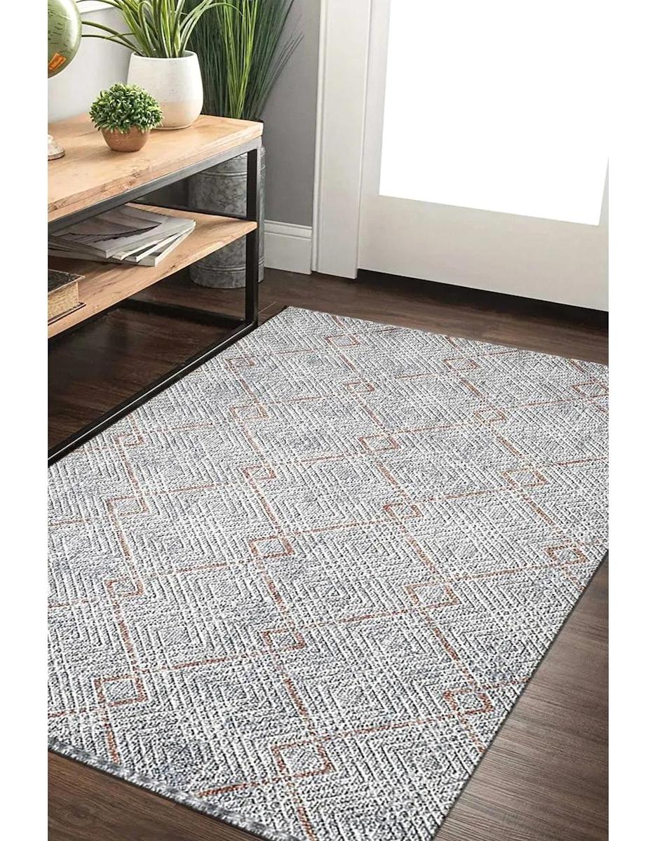 Atlas Halı Aster AQ12B Krem 0.6 mm Akrilik Yıkanabilir İnce Kaymaz Jüt Taban Dikdörtgen Makine Dokuma Salon Halısı 120x180 cm