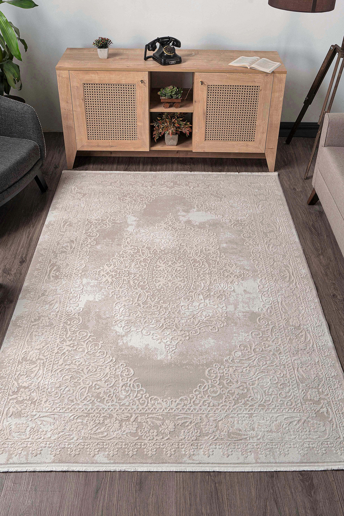 Konfor Halı Diva 9559 Krem 15 mm Akrilik Yıkanabilir Dikdörtgen Makine Dokuma Salon Halısı 100x200 cm