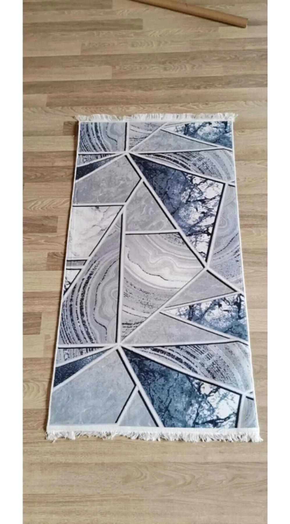 Brilliant Steven Beyaz-Mavi 0.5 mm Polyester Yıkanabilir İnce Kaymaz Lateks Taban Geometrik Dikdörtgen Makine Dokuma Salon Halısı 120x180 cm