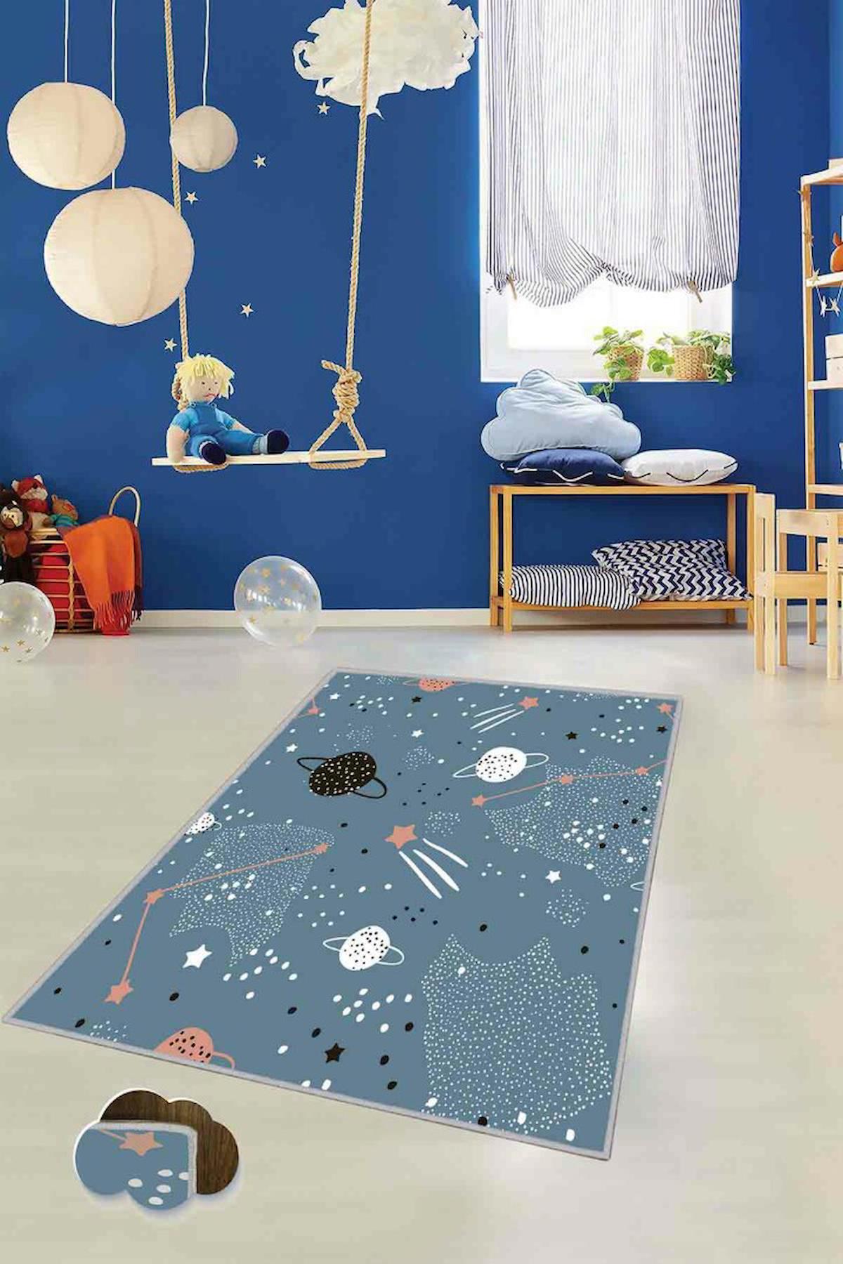 Homefesto Krem 5 mm Polyester Leke Tutmaz Yıkanabilir İnce Kaymaz Taban Gezegen Desenli Dikdörtgen Makine Dokuma Çocuk Odası Halısı 133x190 cm