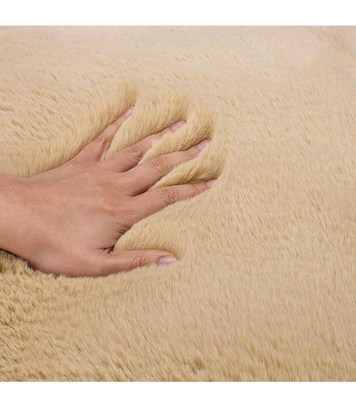 Rovigo Home Somon 20 mm Peluş Toz Tutmaz Yıkanabilir İnce Kaymaz Lateks Taban Oval Makine Dokuma Salon Halısı 100x200 cm