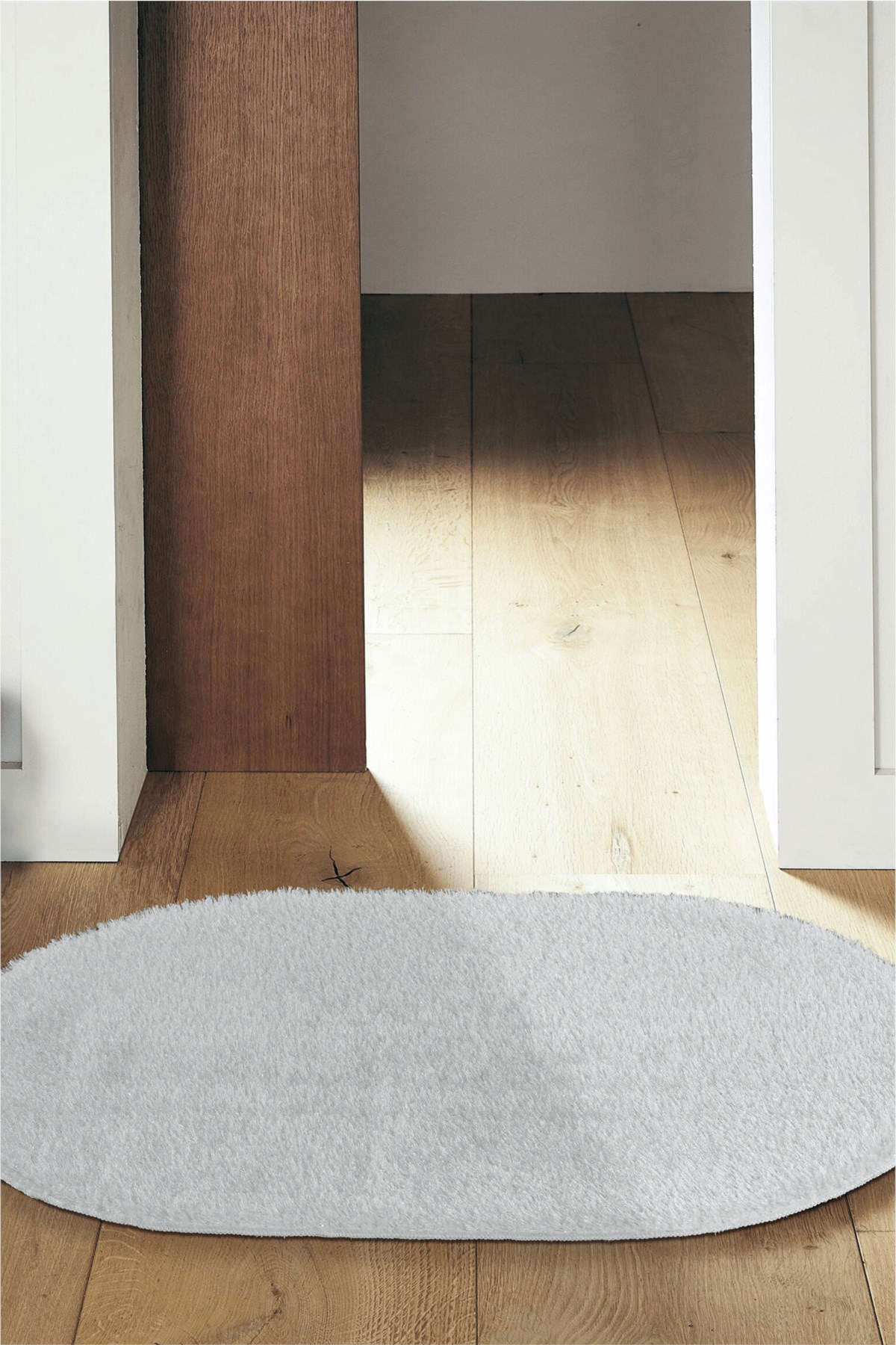 Eurobano Synergy Krem 25 mm Polyester Yıkanabilir Kalın Kaymaz Lateks Taban Oval Makine Dokuma Çocuk Odası-Salon-Yatak Odası Halısı 160x233 cm