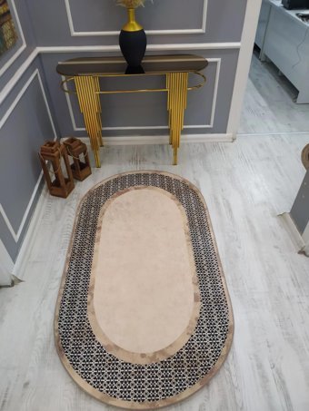 Doruklar Home Collection Krem 0.8 mm Mikropolyester Leke Tutmaz Yıkanabilir Orta Kaymaz Dikdörtgen Makine Dokuma Salon Halısı 130x190 cm