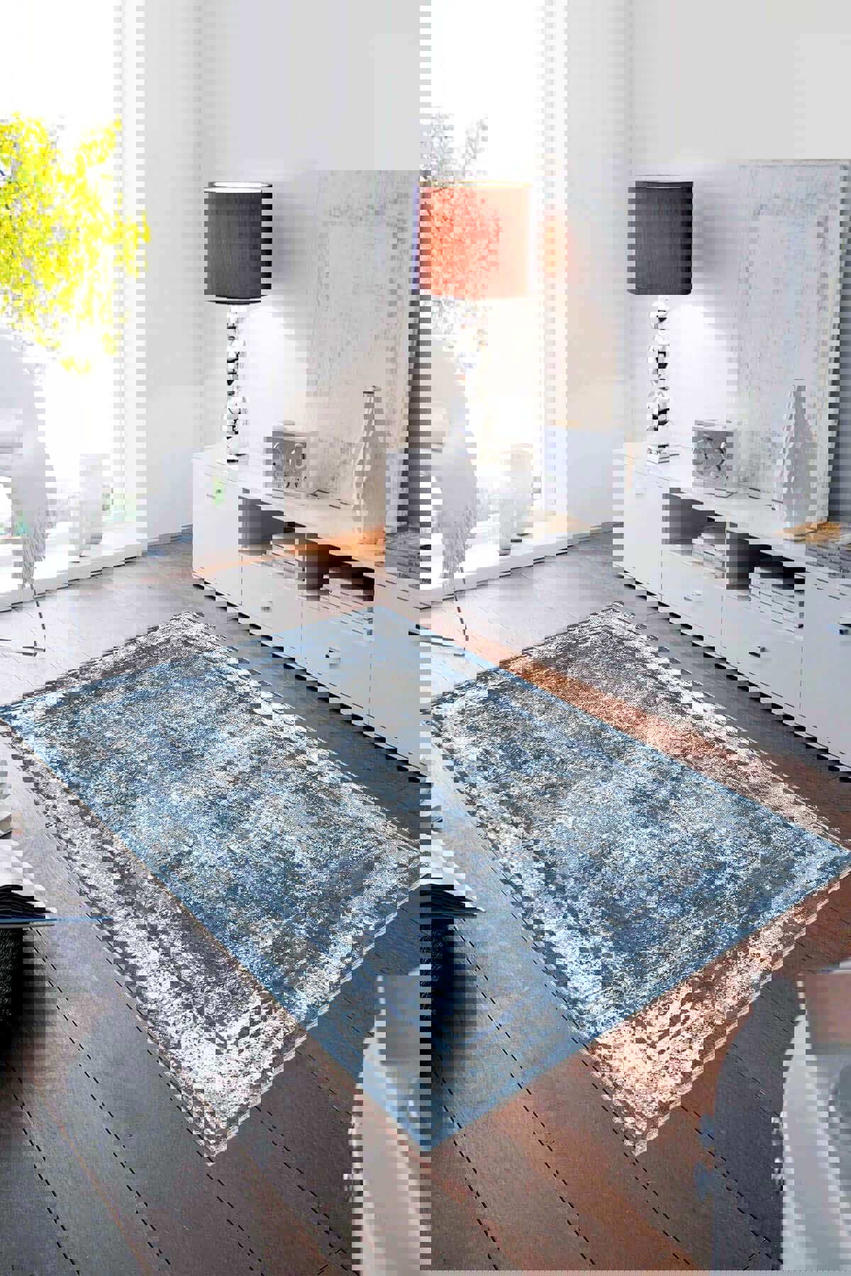 Viva Home AR112 Mavi 7 mm Mikropolyester Antialerjenik Yıkanabilir İnce Kaymaz Dot Taban Dikdörtgen Makine Dokuma Salon Halısı 100x200 cm
