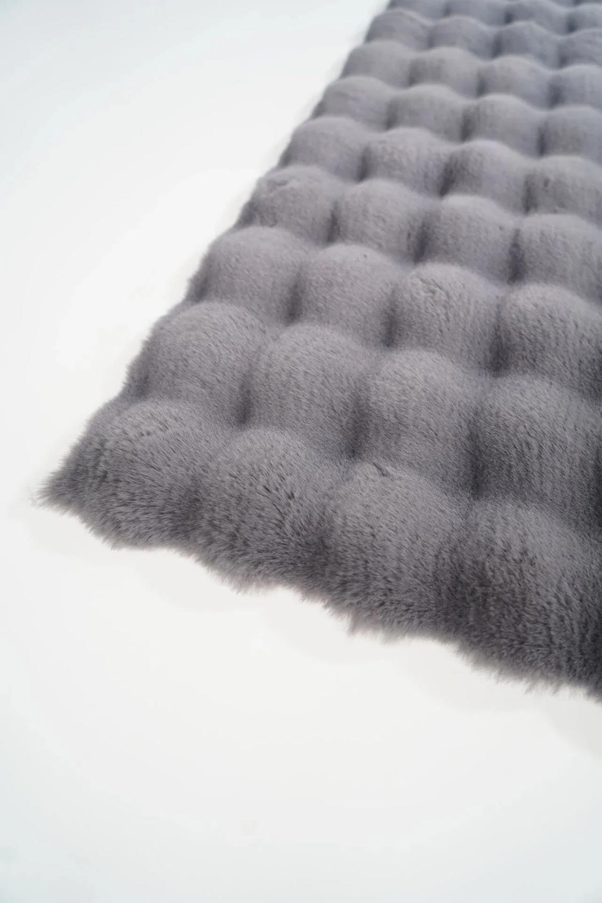 Prizma Home Bubble Krem 2 mm Polyester Yumuşak Yıkanabilir İnce Kaymaz Lateks Taban Dikdörtgen Makine Dokuma Salon Halısı 100x200 cm