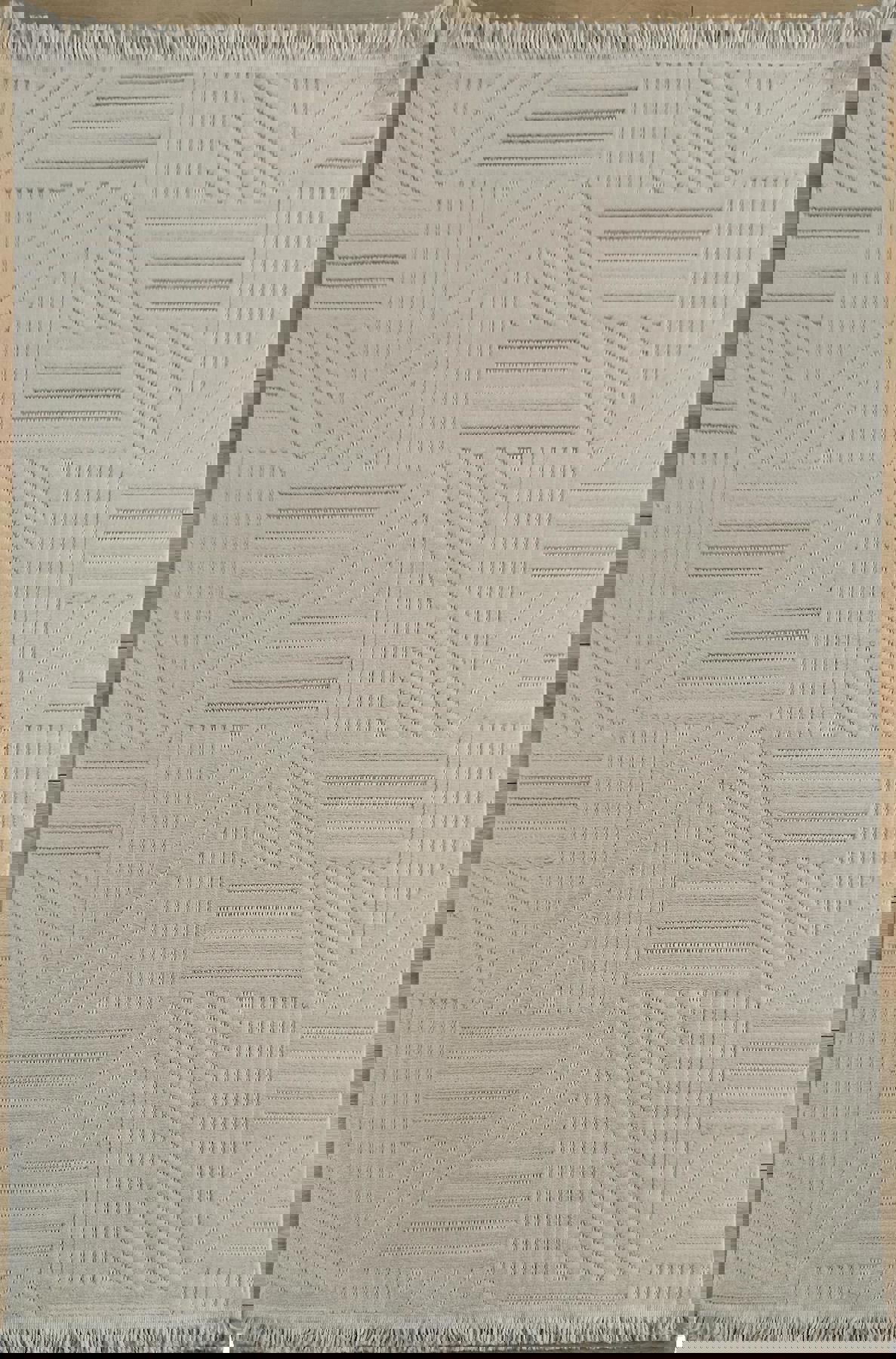 Çam Halı Talya TY01 Bej 13 mm Polyester Silinebilir Yıkanabilir Kalın Dikdörtgen Makine Dokuma Salon Halısı 180x300 cm