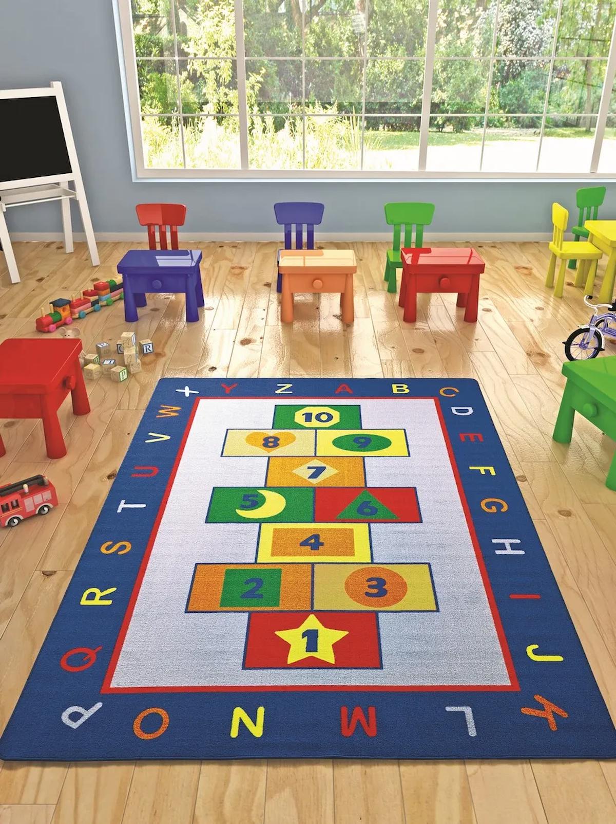 Confetti Game Mavi 6 mm Antibakteriyel Yıkanabilir Kaymaz Dikdörtgen Makine Dokuma Çocuk Odası Halısı 100x300 cm