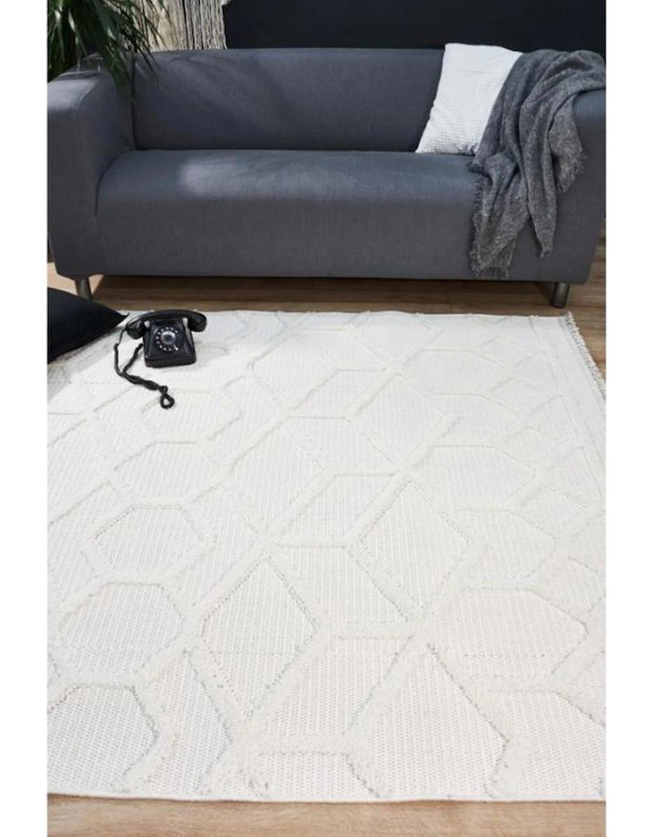 Homeva 9322 Beyaz 6-12 mm Polyester Yıkanabilir Orta Kaymaz Dikdörtgen Makine Dokuma Salon Halısı 160x230 cm