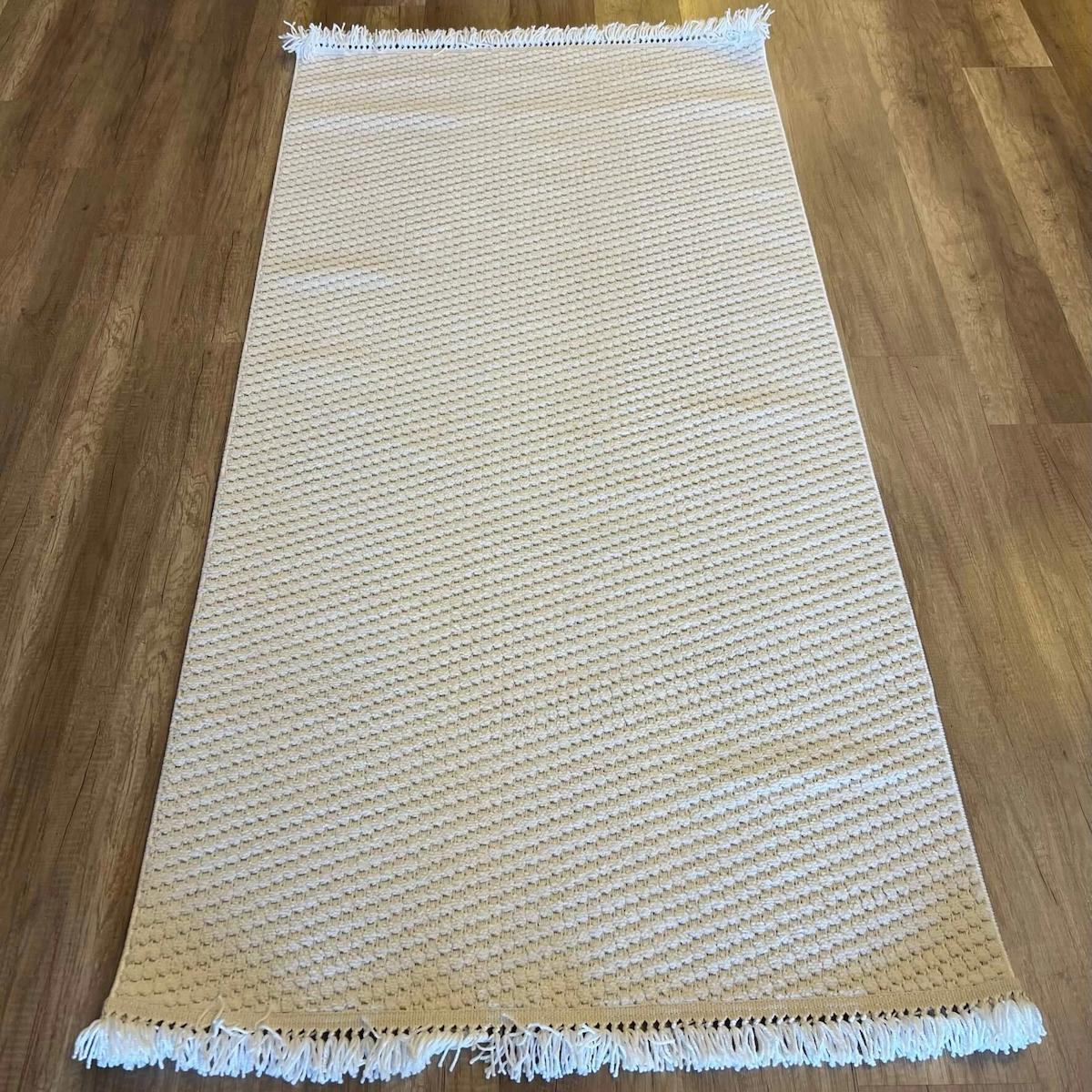 Luxess Halı Dizayn 1063 Krem 8 mm Polyester Yalıtıma Yardımcı Yıkanabilir İnce Kaymaz Dikdörtgen Makine Dokuma Salon Halısı 80x300 cm