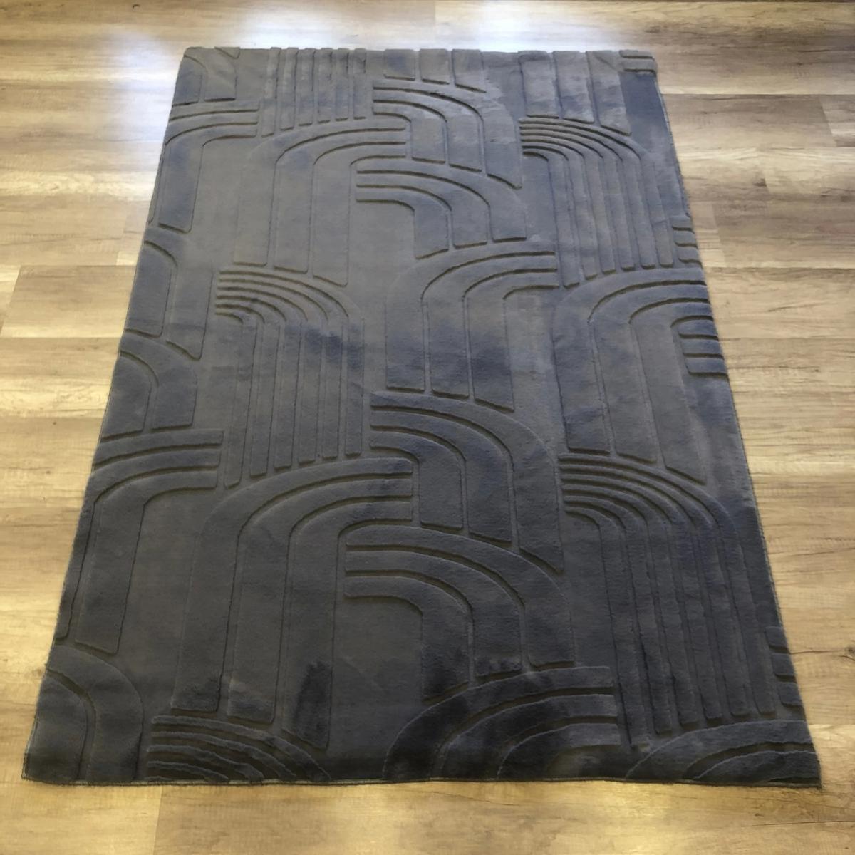 Hoom Rugs Antrasit 20 mm Mikropolyester Toz Tutmaz Yıkanabilir Orta Kaymaz Lateks Taban Dikdörtgen Makine Dokuma Salon Halısı 60x100 cm
