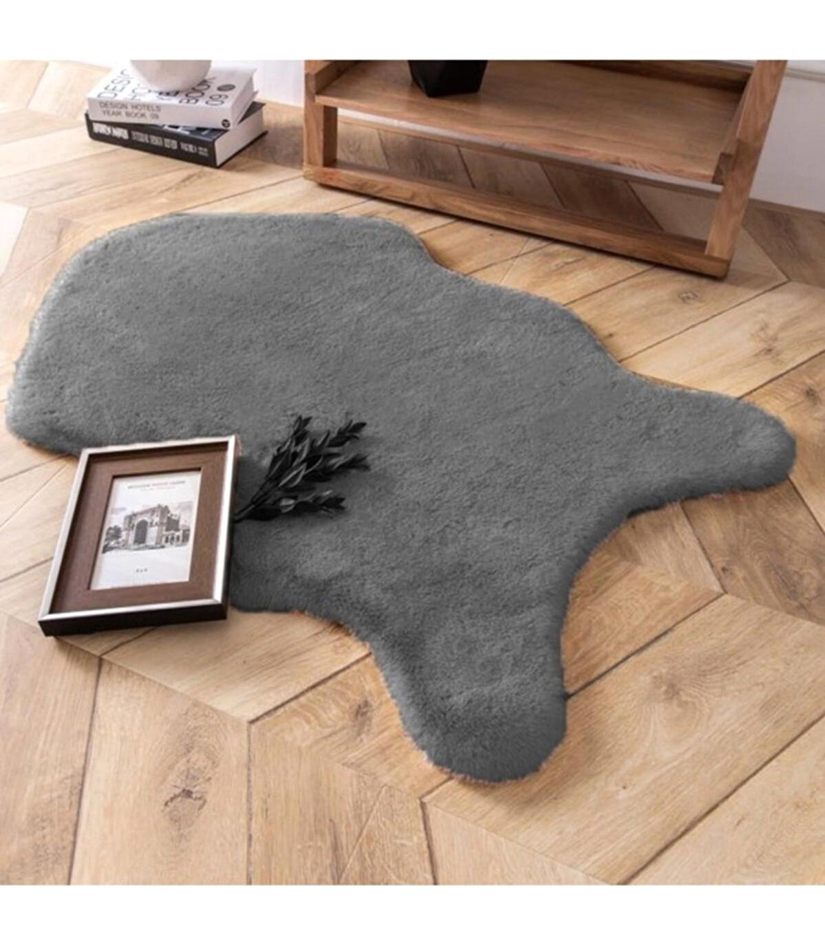 Saraz Halı Antrasit 12 mm Polipropilen Antibakteriyel Yıkanabilir Kalın Kaymaz Lateks Taban Dikdörtgen Makine Dokuma Salon Halısı 80x150 cm