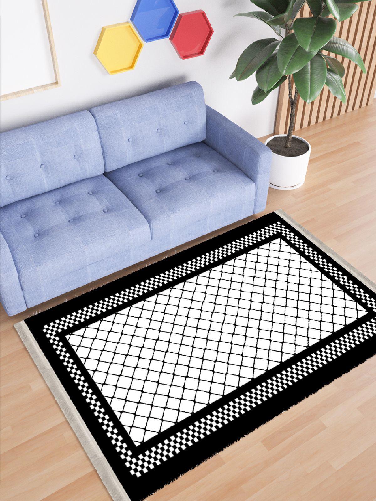Enbe Collection E-MD0099A Bej-Siyah 5 mm Pamuk Antibakteriyel Yıkanabilir Orta Kaymaz Dot Taban Dikdörtgen Makine Dokuma Oturma Odası Halısı 80x150 cm