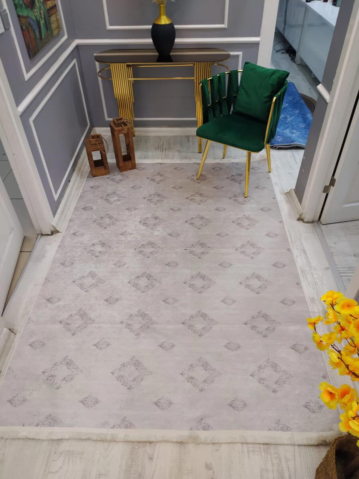 Doruklar Home Collection Kırmızı 0.8 mm Polyester Yıkanabilir Kaymaz Taban Dikdörtgen Makine Dokuma Halı 100x200 cm