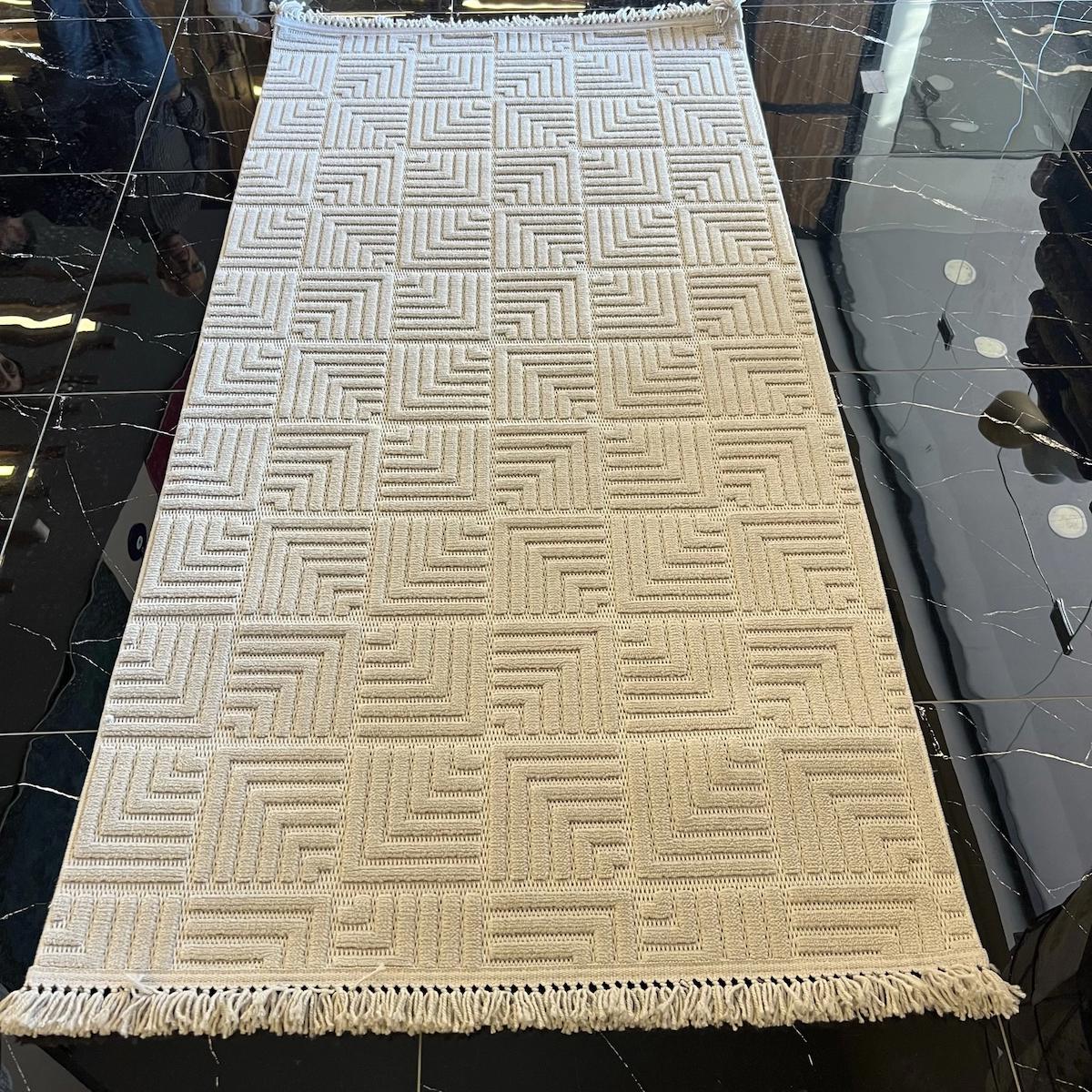 Luxess Halı Dizayn 1062 Gri 8 mm Polipropilen Yalıtıma Yardımcı Yıkanabilir İnce Kaymaz Dikdörtgen Makine Dokuma Salon Halısı 140x200 cm
