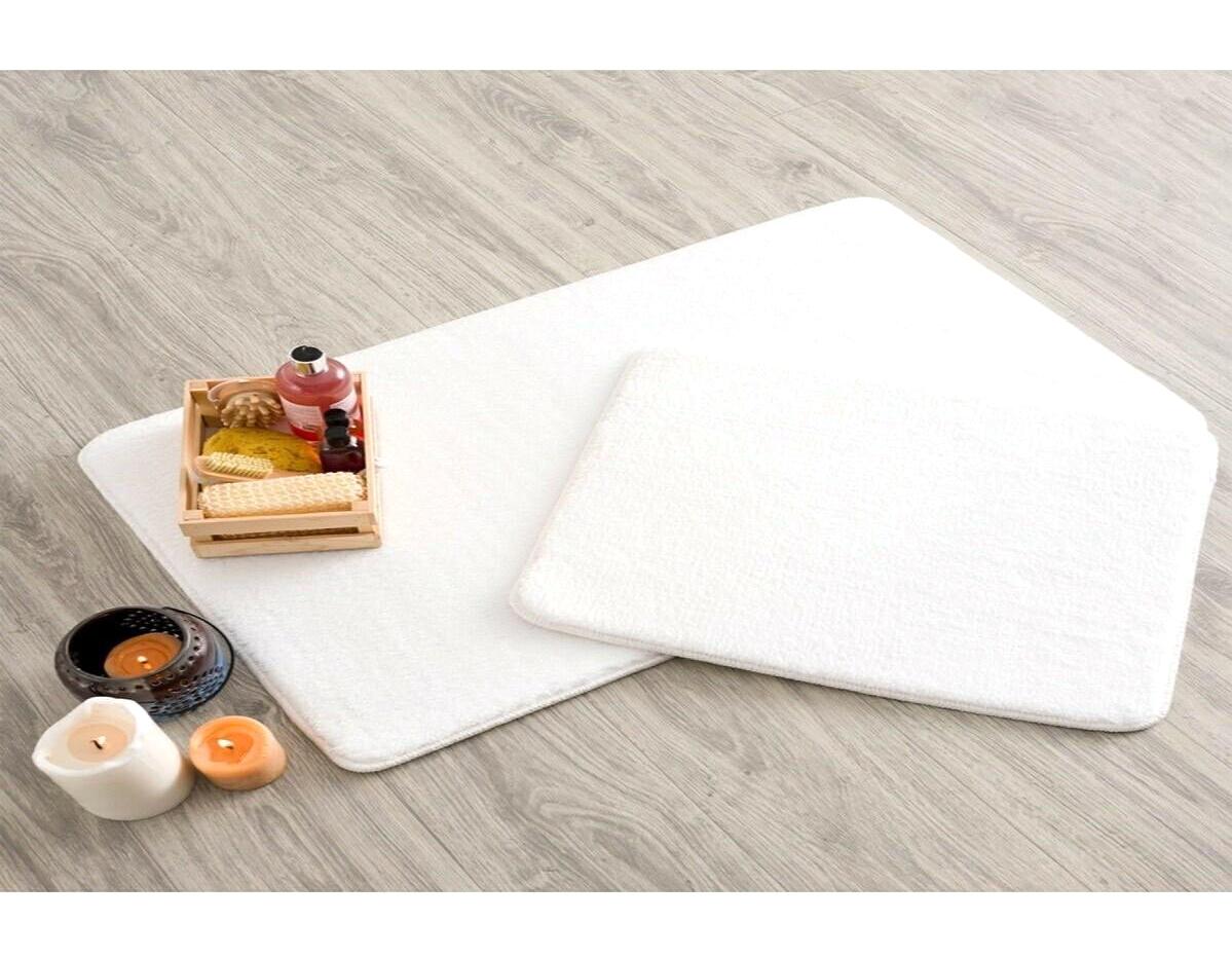 Saraz Halı Beyaz 2 mm Akrilik Yıkanabilir İnce Kaymaz Jüt Taban Dikdörtgen Makine Dokuma Banyo Halısı 200x300 cm