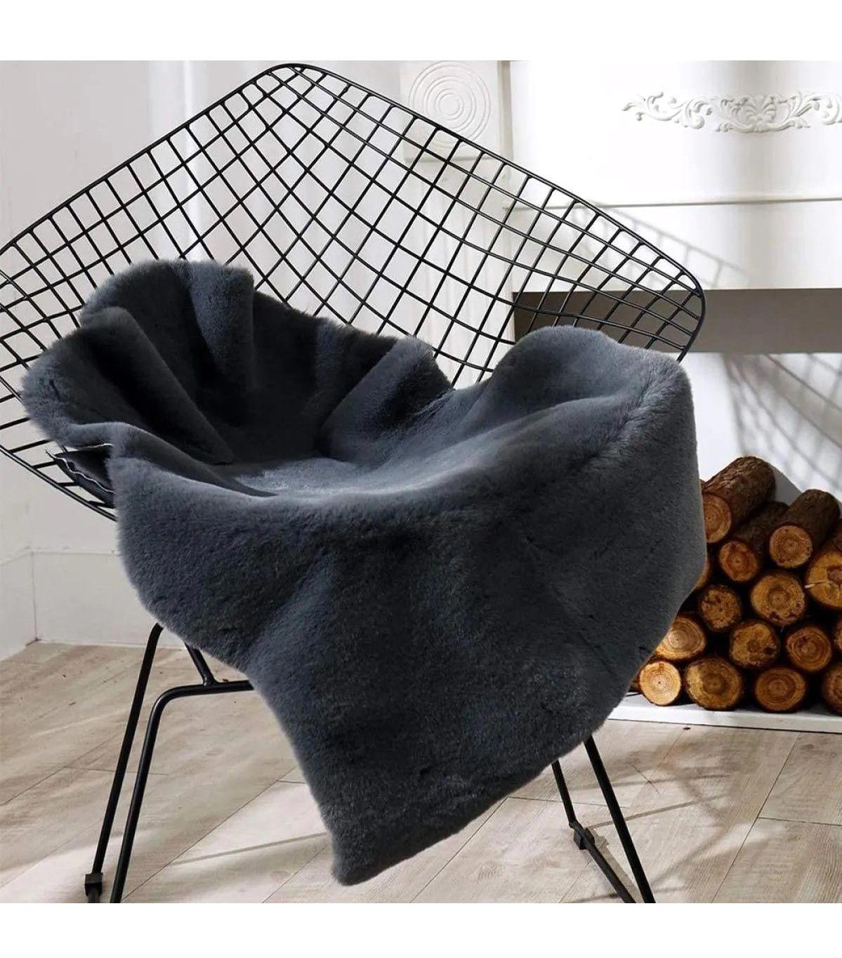 Rovigo Home Siyah 20 mm Peluş Toz Tutmaz Yıkanabilir İnce Kaymaz Lateks Taban Dikdörtgen Makine Dokuma Salon Halısı 100x200 cm