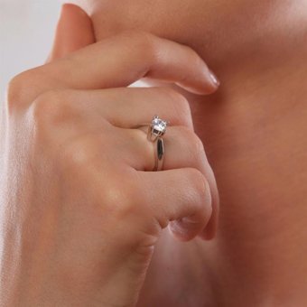 Jewel Love Beyaz Taşlı 925 Ayar Tektaş Gümüş Yüzük