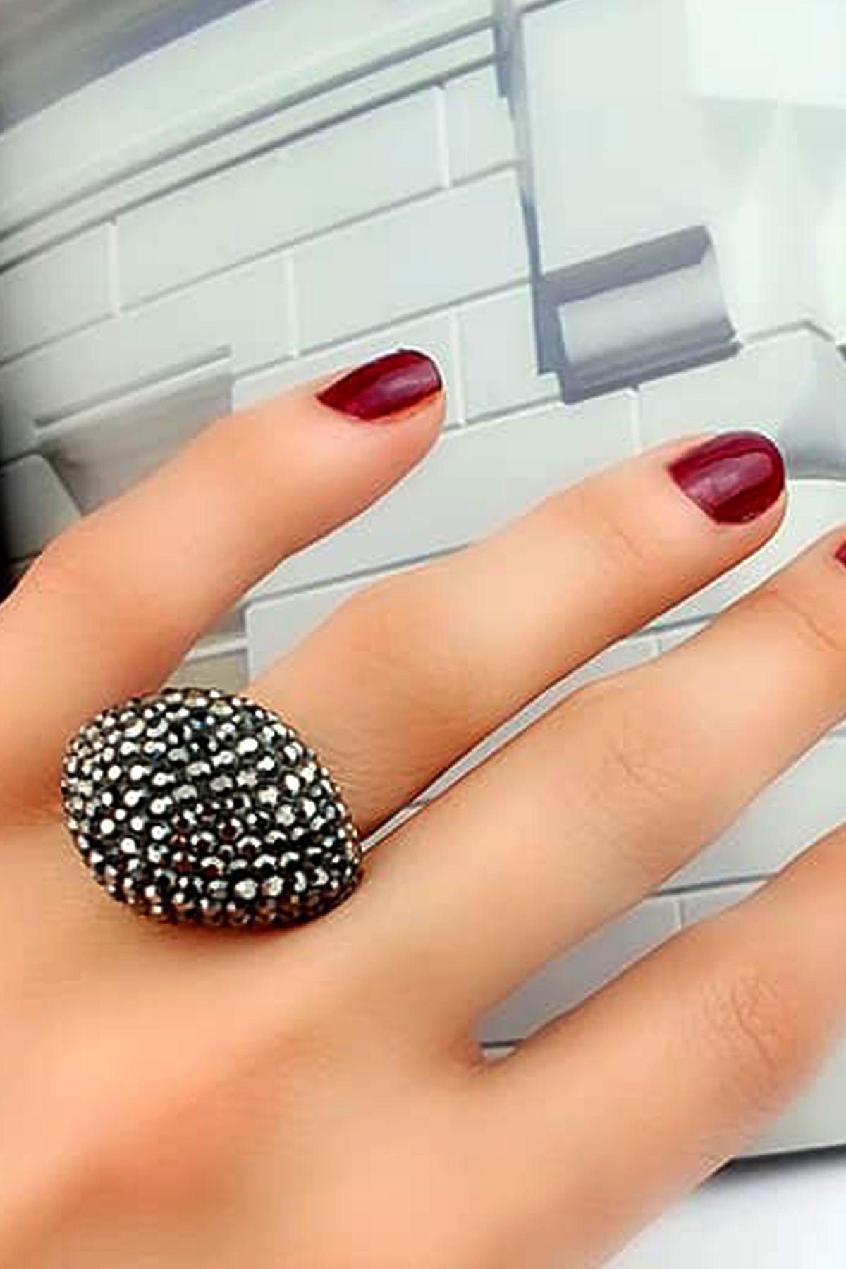 Oseshop Beyaz-Siyah Taşlı 925 Ayar Gümüş Yüzük