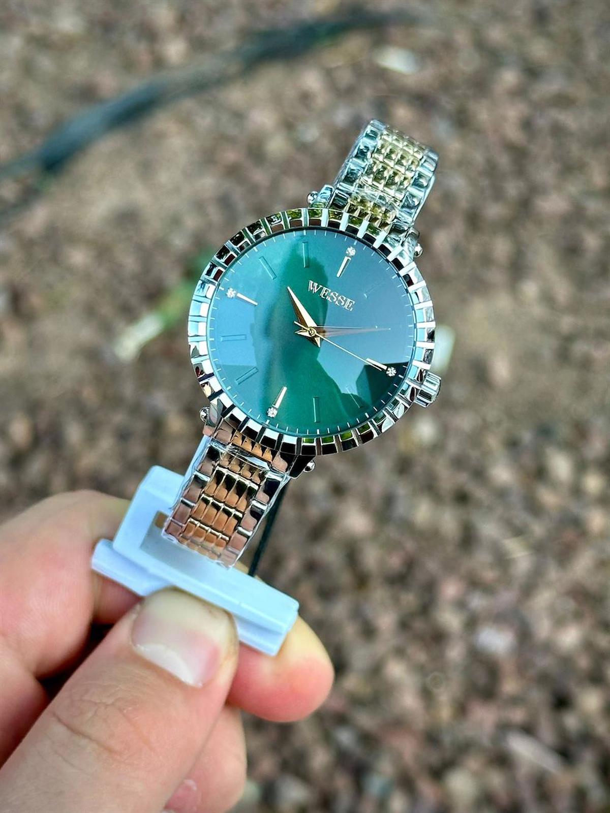 Wesse WWL110904 35 mm Altın-Gri Metal Kordon Analog Kadın Kol Saati