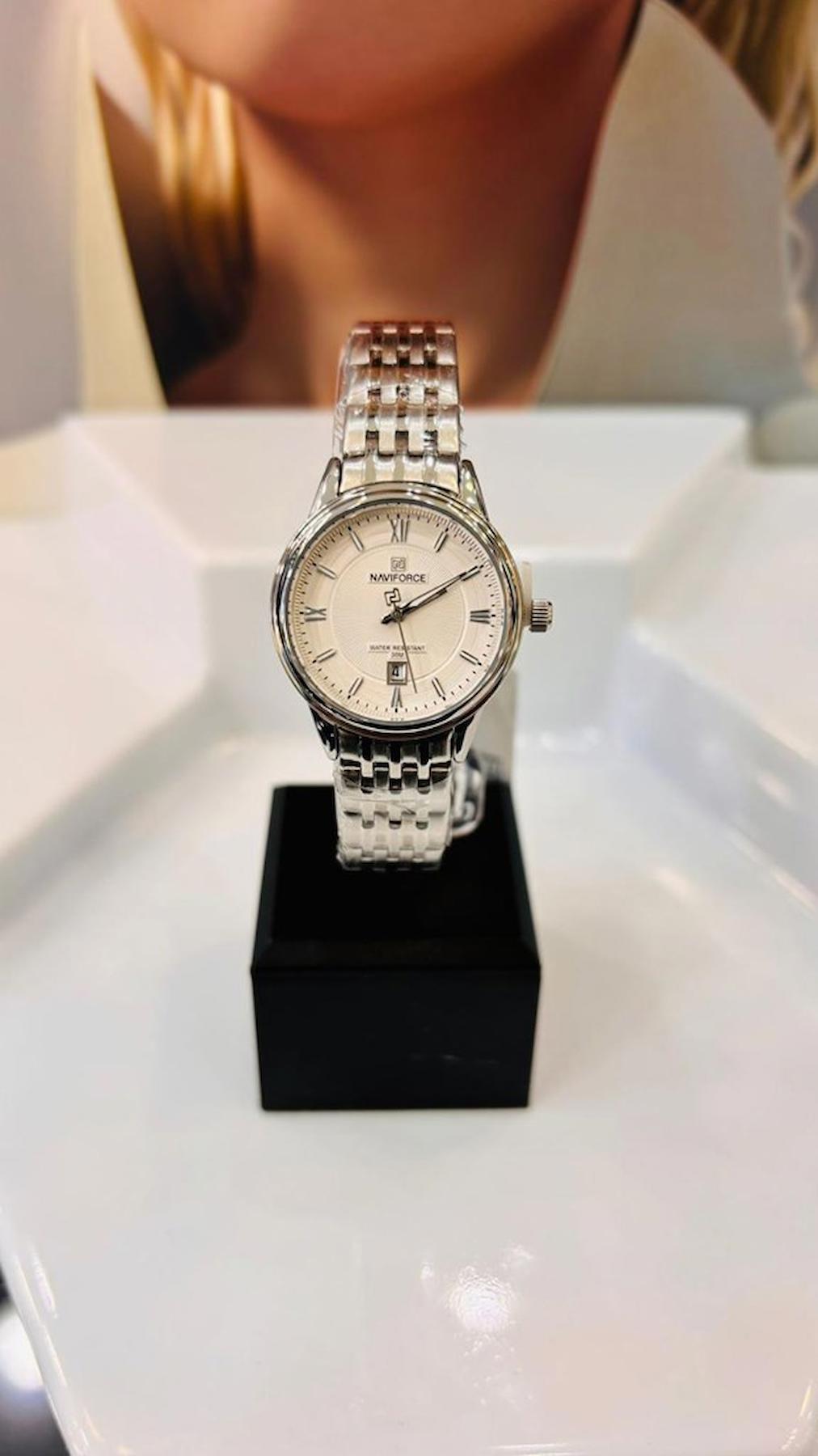 Naviforce NF8040L Takvimli 20 mm Gri Çelik Kordon Analog Kadın Kol Saati