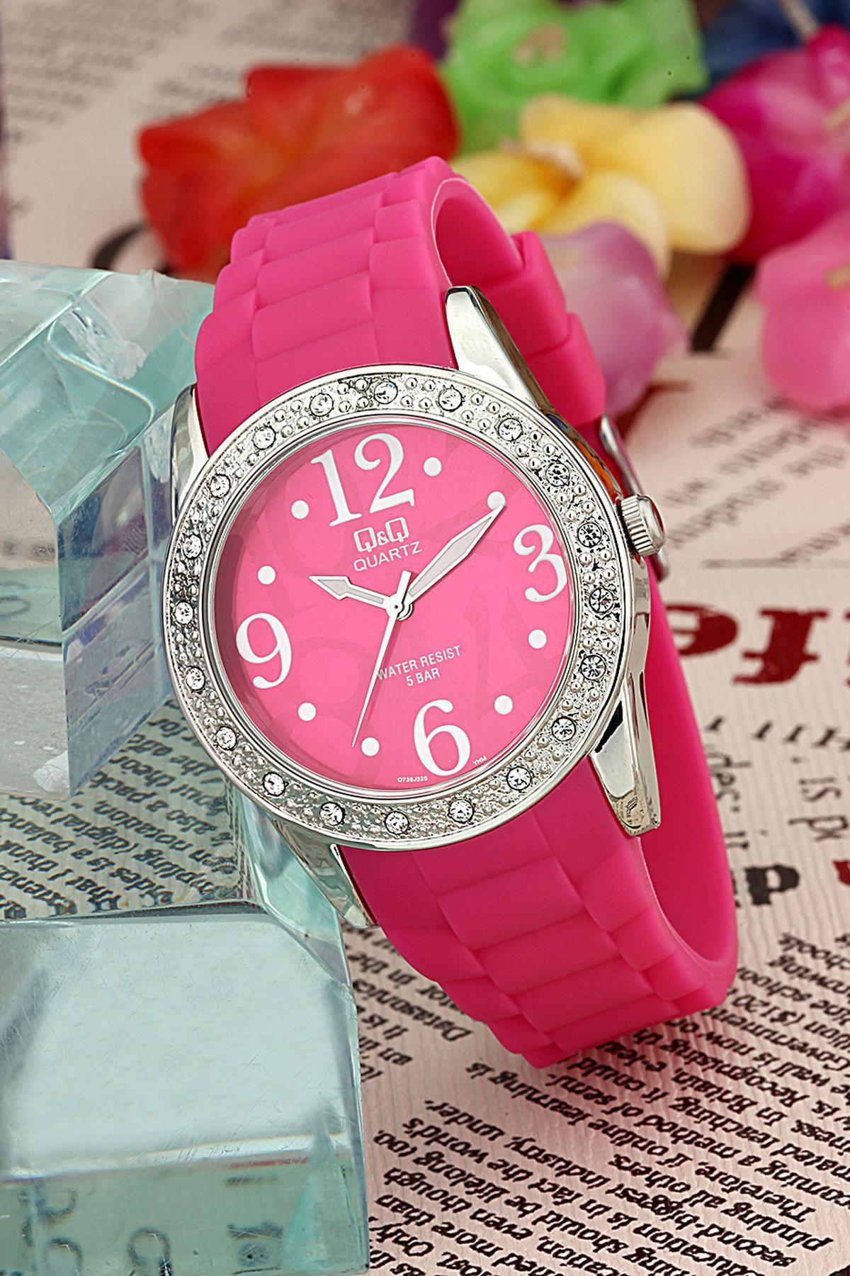 Q&Q 3B714 36 mm Pembe Silikon Kordon Analog Kadın Kol Saati
