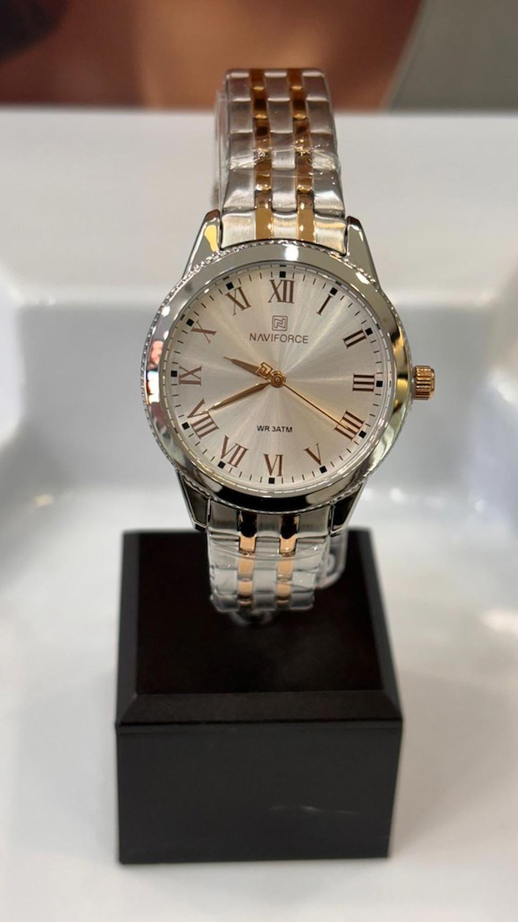 Naviforce NF5032.230614 20 mm Altın-Gri Çelik Kordon Analog Kadın Kol Saati