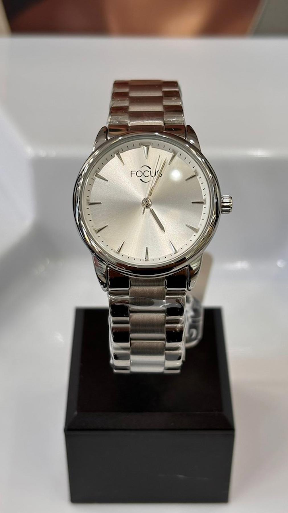 Focus FS8124LA MN8A1022FS 22 mm Gri Çelik Kordon Analog Kadın Kol Saati