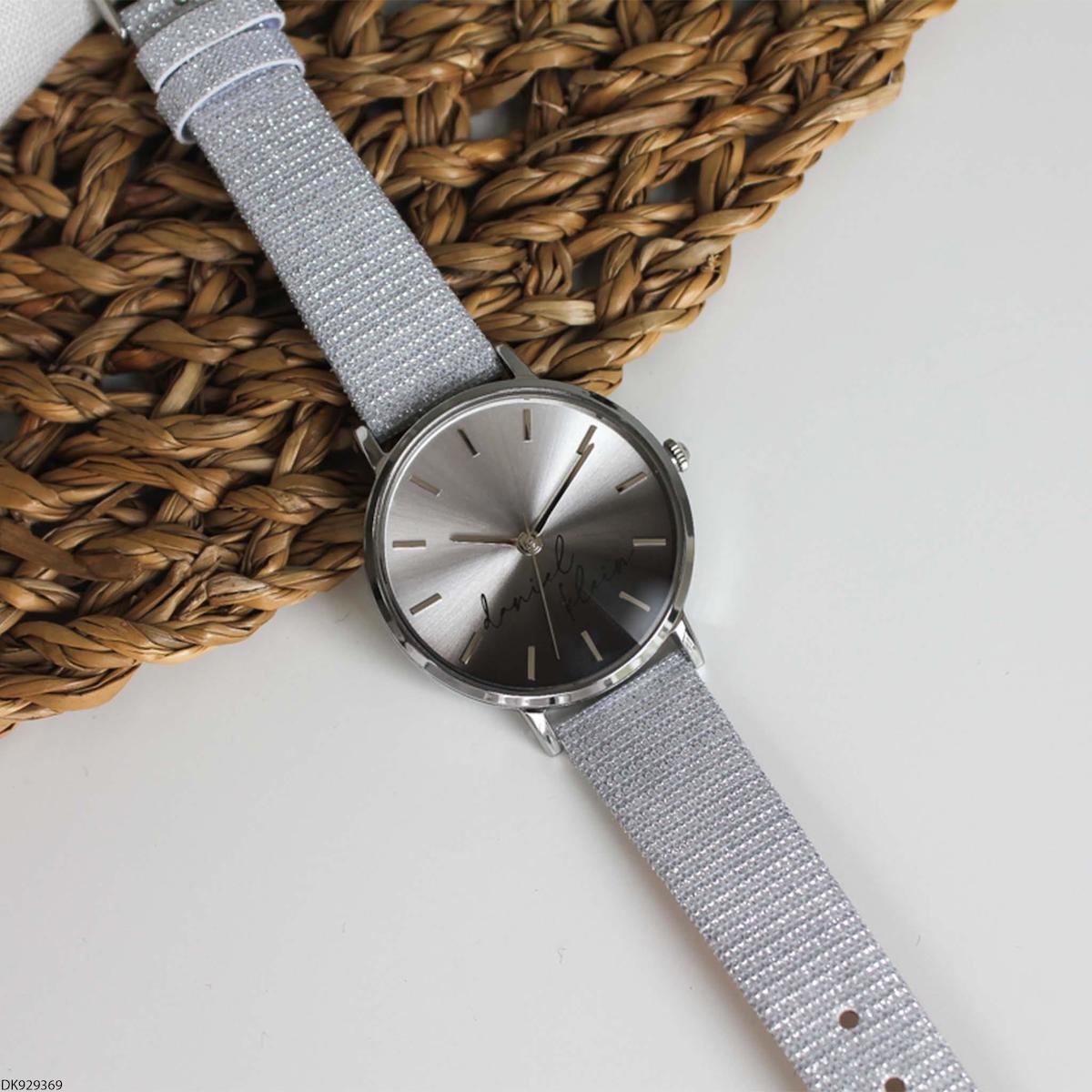 Daniel Klein DK929369 35 mm Gri Deri Kordon Analog Kadın Kol Saati