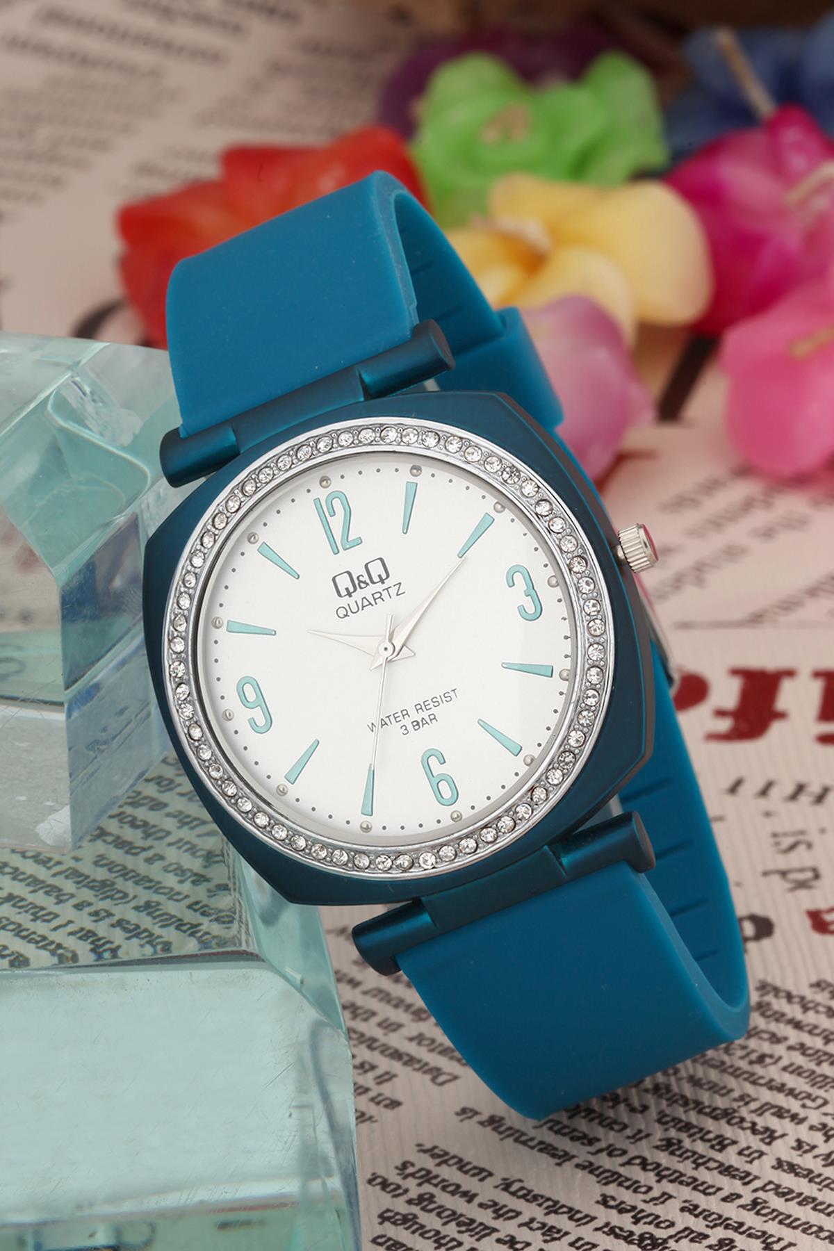 Q&Q 3B694 36 mm Lacivert Silikon Kordon Analog Kadın Kol Saati