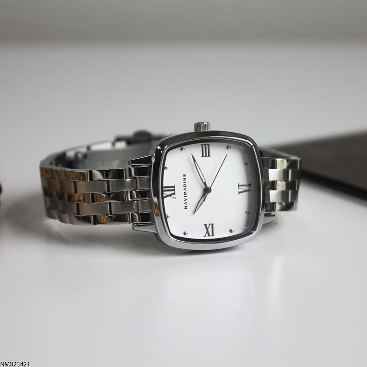 Navimarine NM023988 30 mm Gri Çelik Kordon Analog Kadın Kol Saati