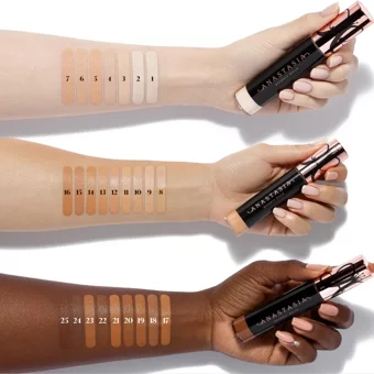 Anastasia Beverly Hills 13 Nemlendiricili Göz Altı ve Yüz Likit Fırça Kapatıcı