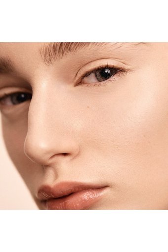 Fenty Beauty Seashell Nemlendiricili Göz Altı ve Yüz Likit Tüp Kapatıcı
