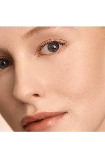 Fenty Beauty Seashell Nemlendiricili Göz Altı ve Yüz Likit Tüp Kapatıcı