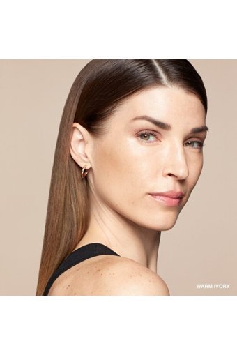 Bobbi Brown Warm Ivory Nemlendiricili Göz Altı ve Yüz Krem Stick Kapatıcı
