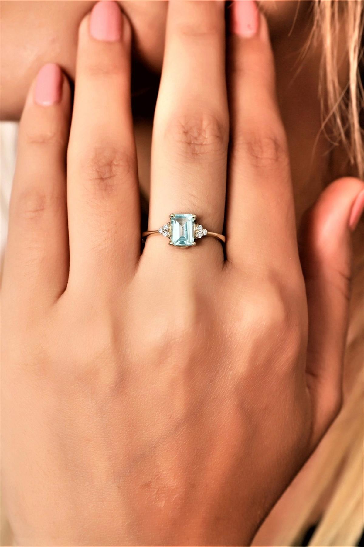 Cem Aykan Kuyumculuk Kare Parlak Sky Diamond Mavi Pırlanta Yüzük