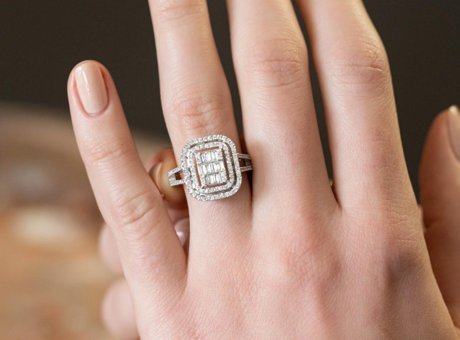 Safir Kuyumculuk 0.87 Karat Baget Parlak Sertifikalı Beyaz Pırlanta Yüzük